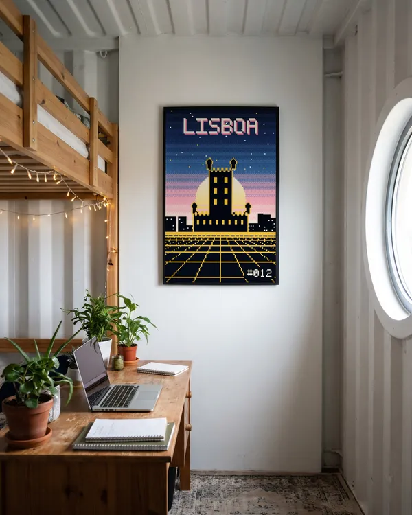 Lisbon Pixel Art Poster an der Wand